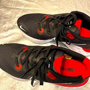 Men’s Nike Renew Running shoes